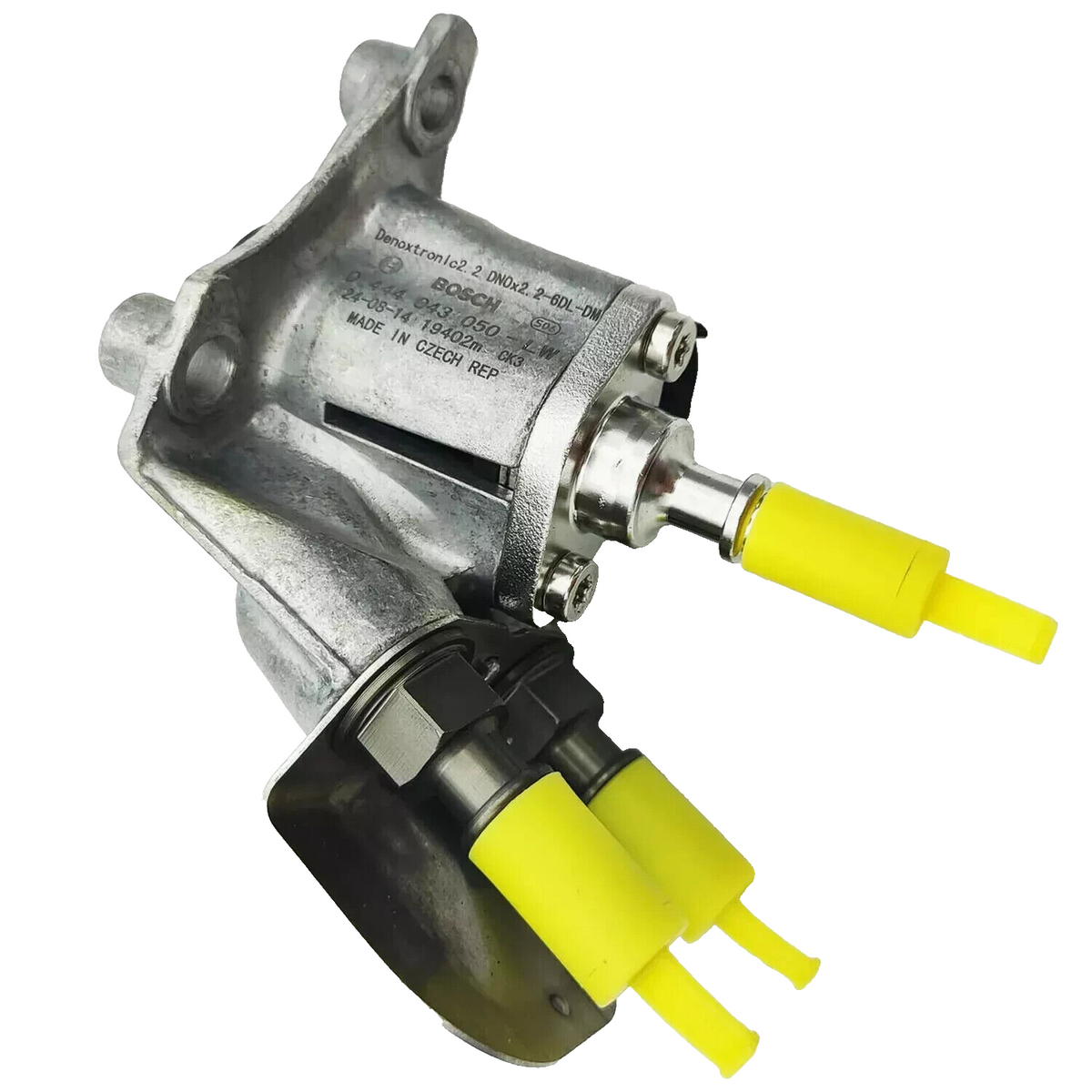 Bosch DEF doser injector 2888173 Denoxtronic close-up